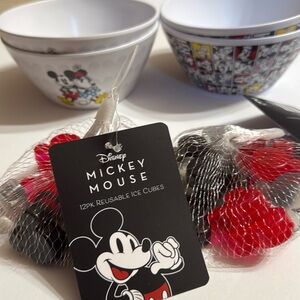 Disney Mickey Mouse Kitchen Set, 4 bowls, 24 Reusable Ice Cubes NEW